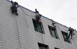 东莞蜘蛛人外墙清洗